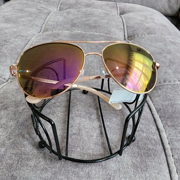NWT Oscar de la Renta Aviator Sunglasses main image 7